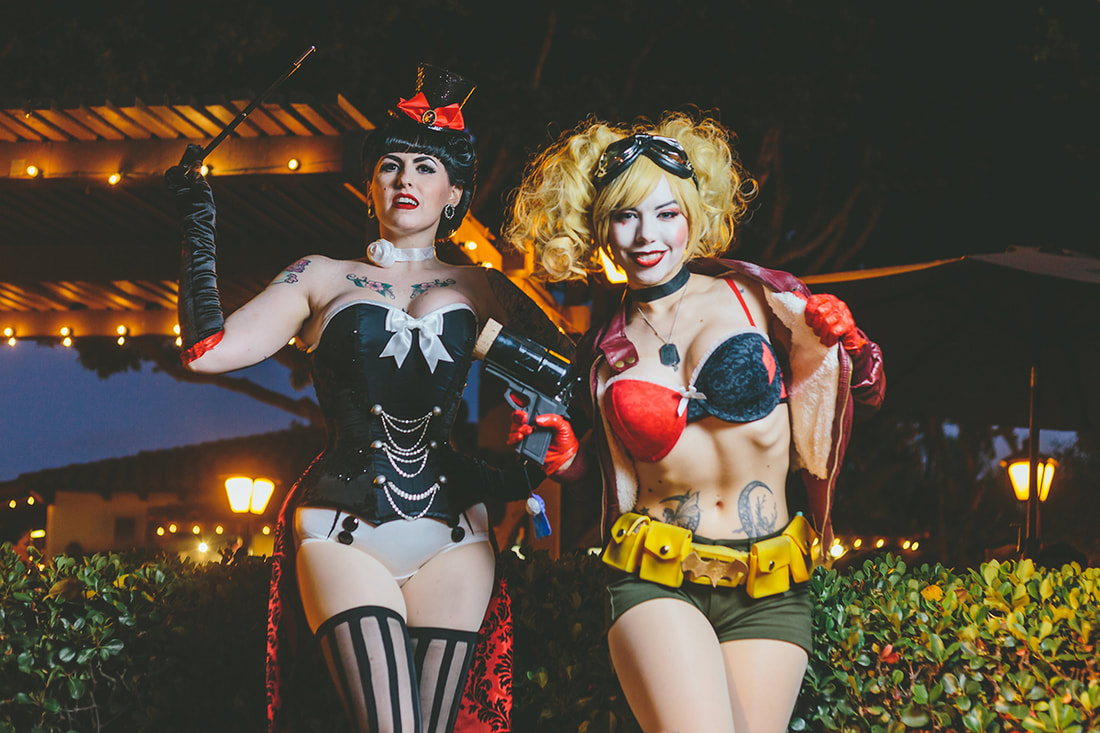 Ludella Hahn as Harley Quinn & Minnie d'Moocha as Zatanna in their DC Bombshells cosplays